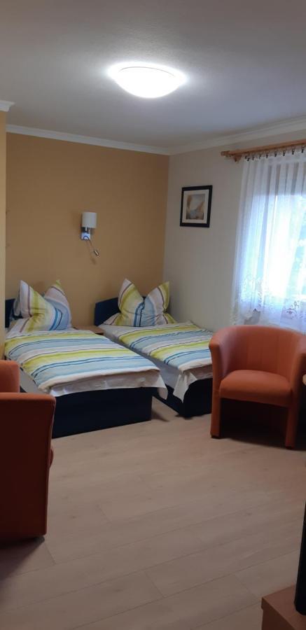 Antal Apartmanok Zalakaros Esterno foto